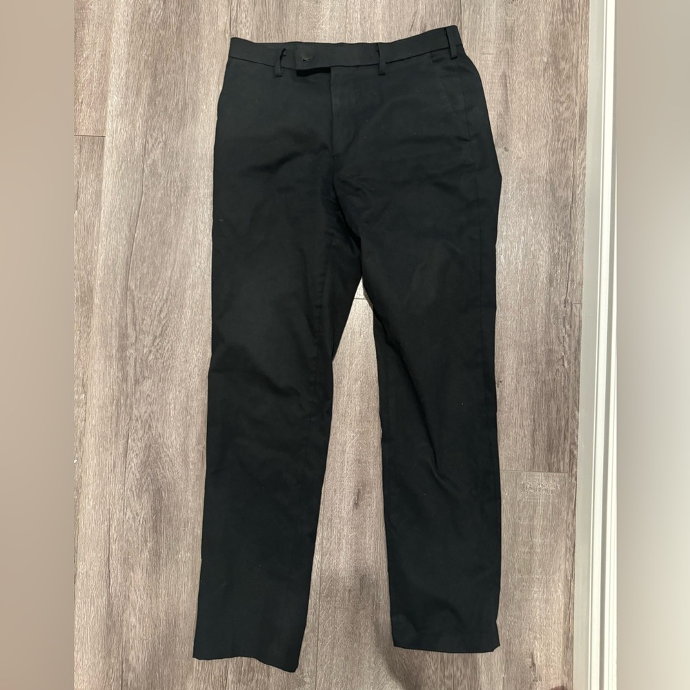 Uniqlo Size S 30” Men’s Black Dress Pants